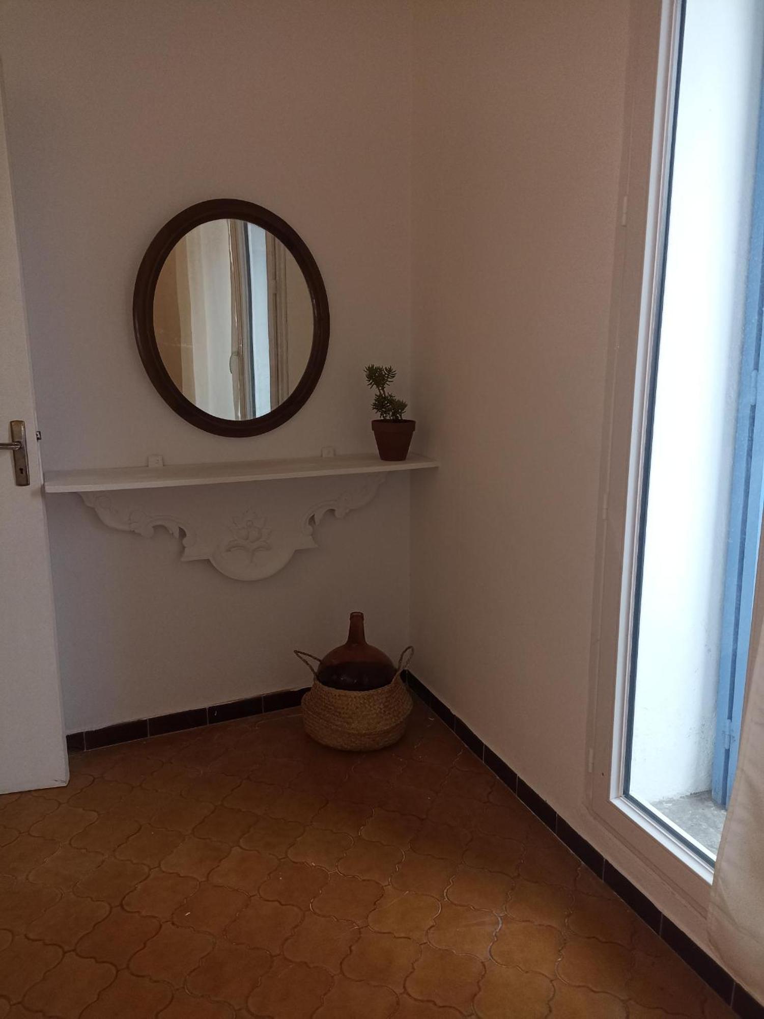 Les Hebergements De La Plage En Ville Мартиг Екстериор снимка